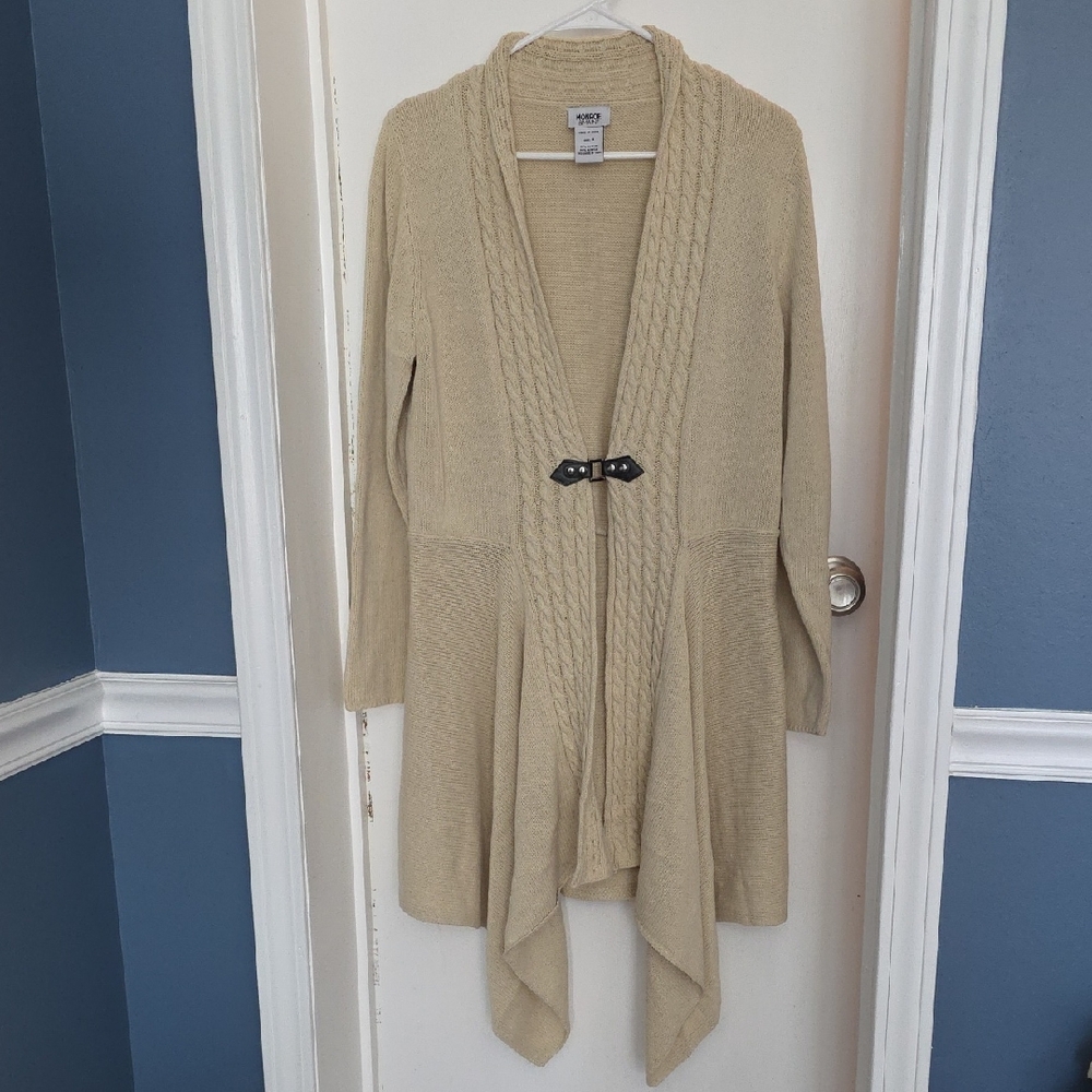 Monroe & Main Women's Tan Cardigan Sweater